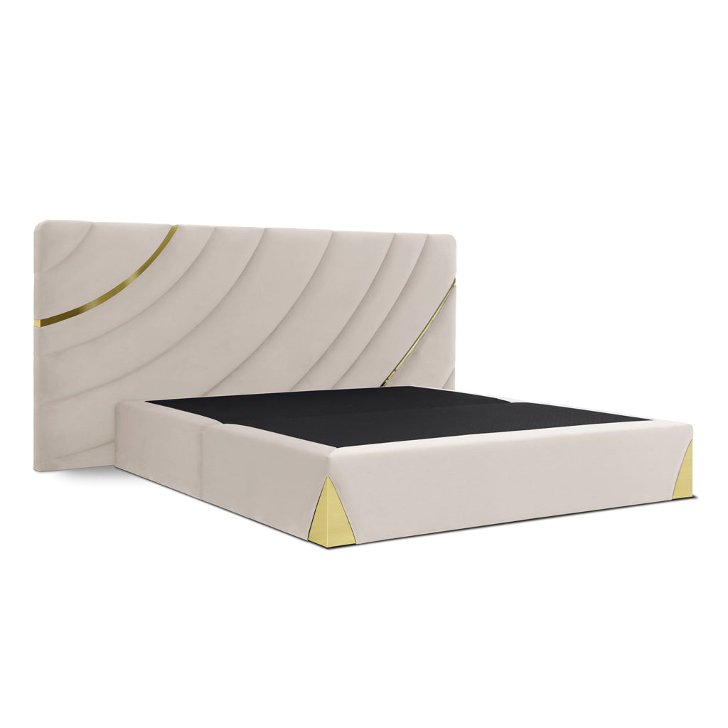 Cama de casal em veludo