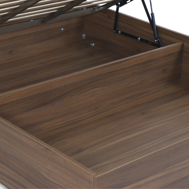 Cama em madeira com colchão emma