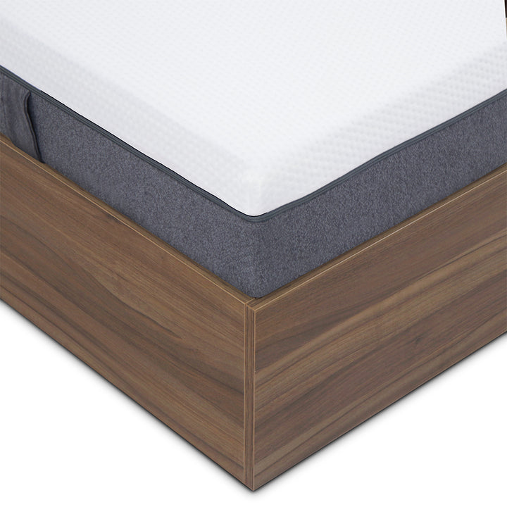 Cama em madeira com colchão emma