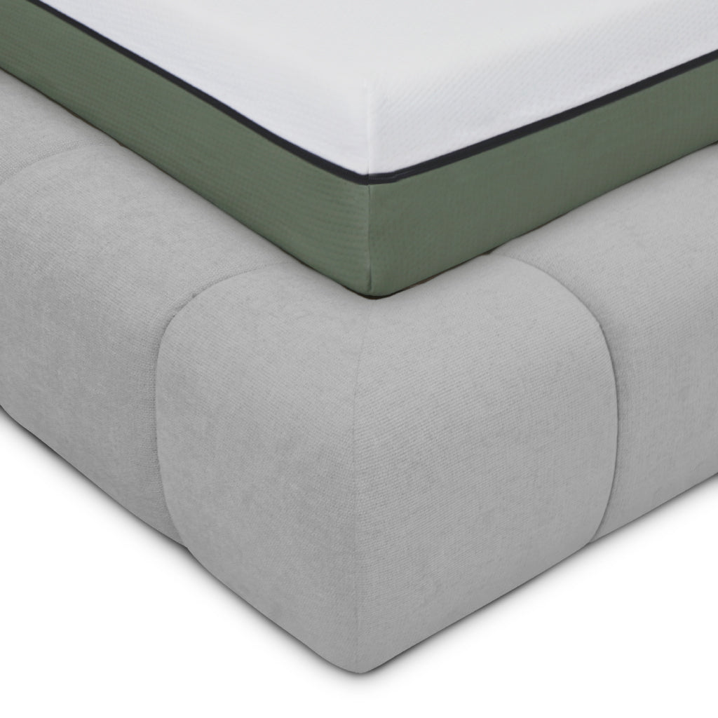 Cama com arrumação e colchão kappiton