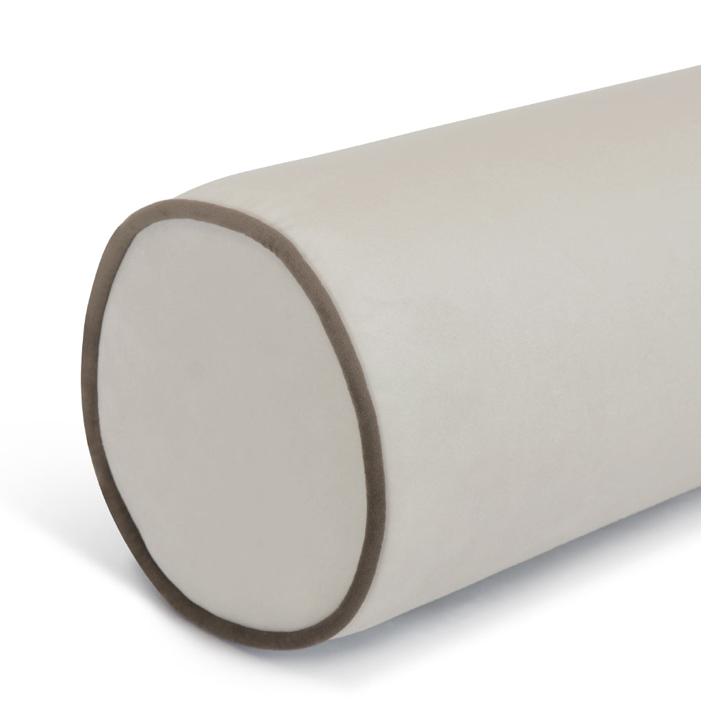 Almofada cilíndrica em veludo