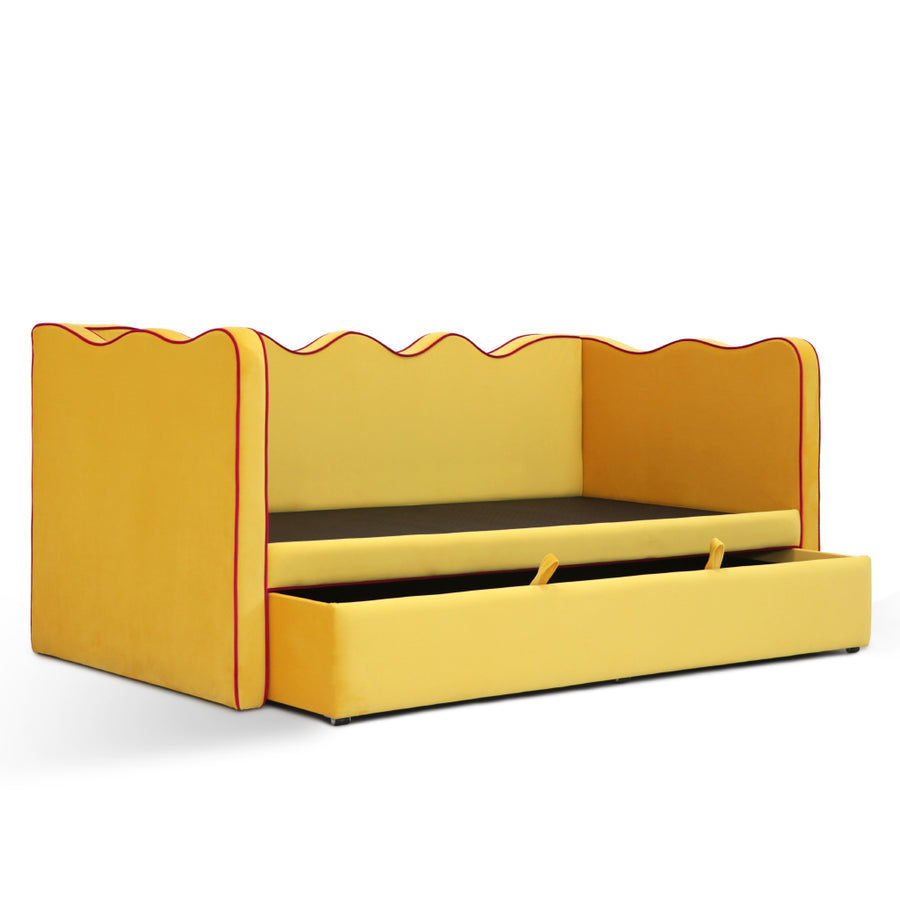 Cama de criança com arrumação