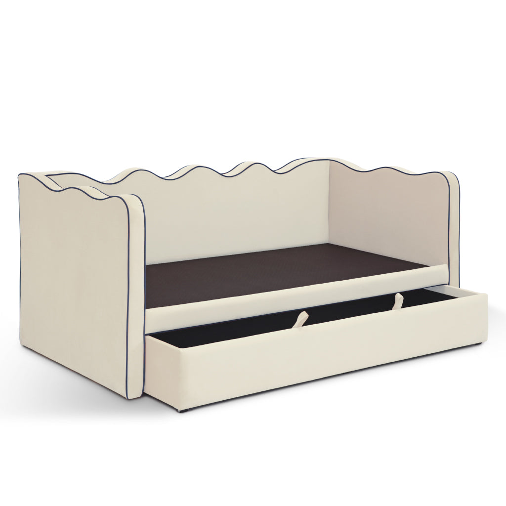 Cama de criança com arrumação