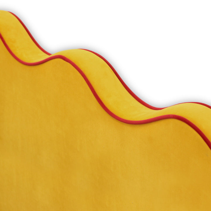 Cama de criança com arrumação