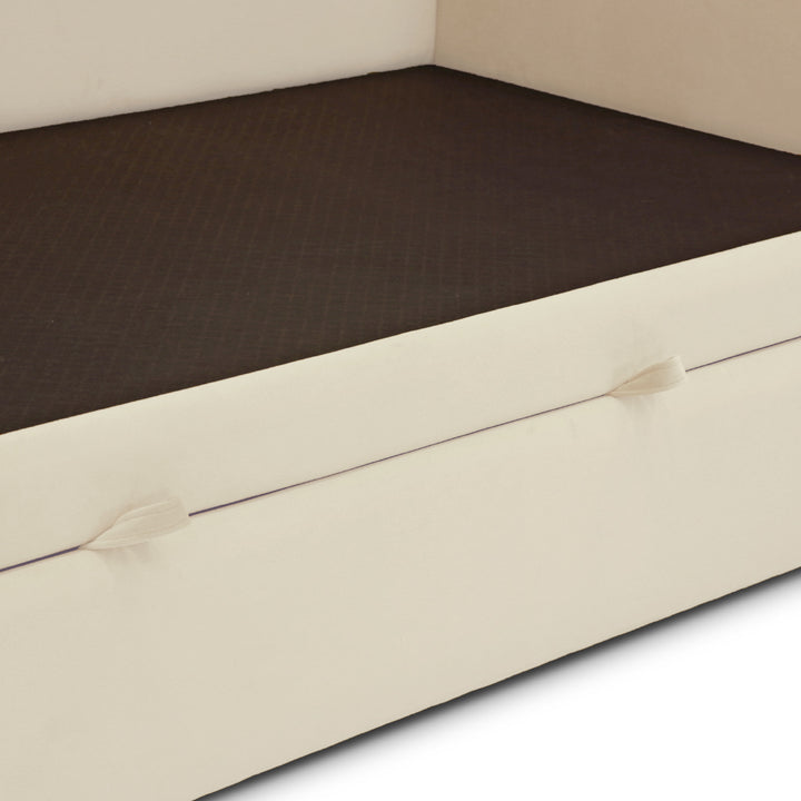 Cama de criança com arrumação