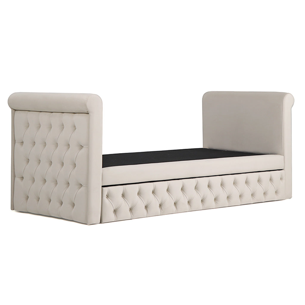 Cama com arrumação e capitone