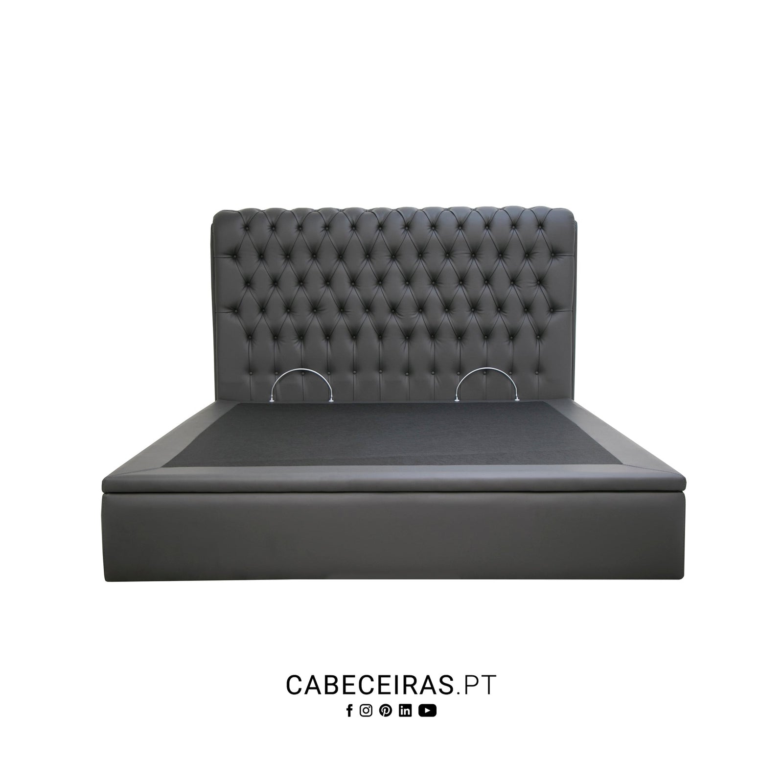 Base de cama estofada cinzenta escura com cabeceira capitonê e retentores de colchão. CABECEIRAS.PT.